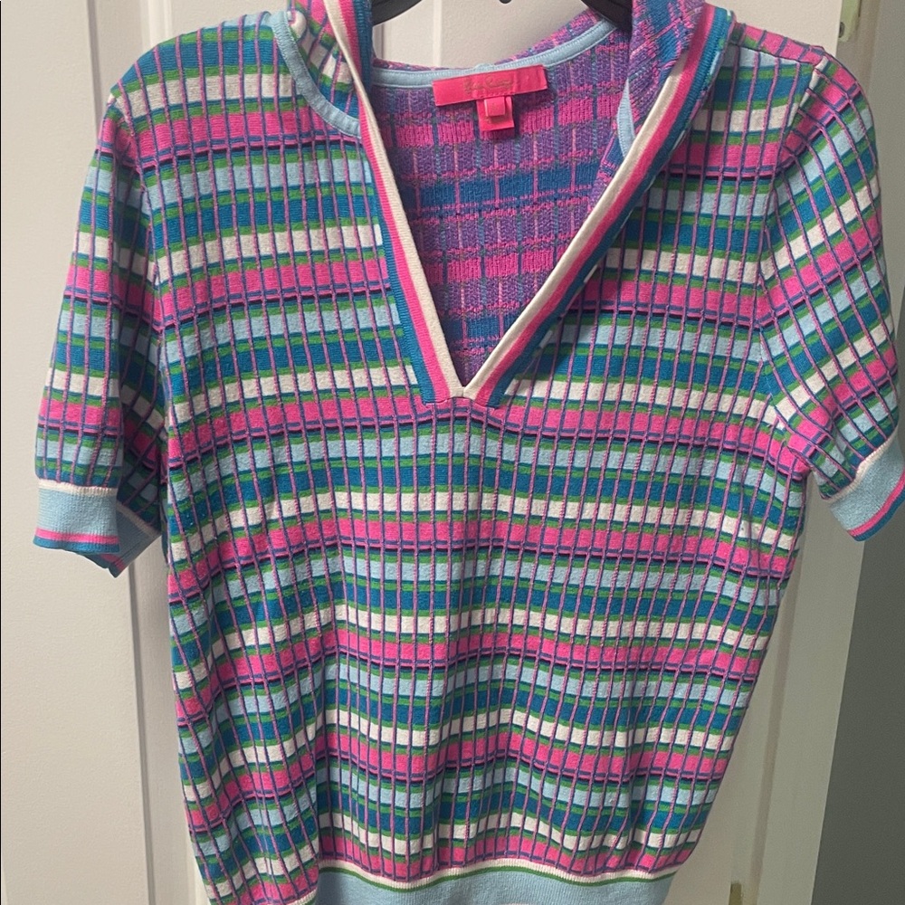 Lily Pulitzer shirt sleeve sweater top